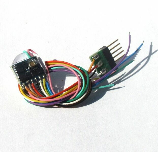 Esu 59826 LokPilot 5 micro DCC con cable DCC 6-pin nem651 nuevo embalaje original pista N TT 